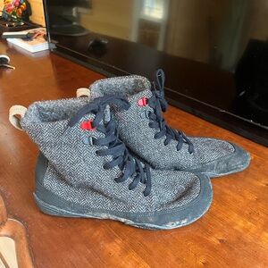 Wildling Barefoot wool shoes North Wolf